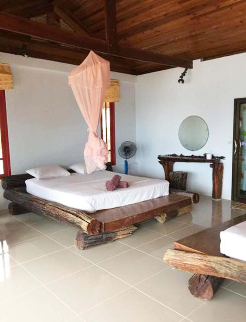 Mountain Reef Beach Resort Ko Tao Bagian luar foto